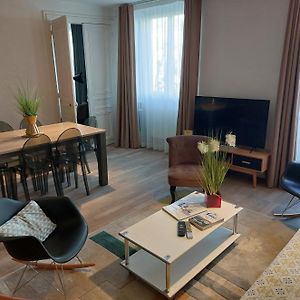 Apartments Paris Centre - At Home Hotel